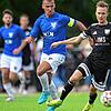 Sein Tor reicht nicht: Philip Lehmann (vorn, gegen Sanel Covic) glich für den FC Wehr beim TuS Stetten zwar aus, doch am Ende unterlag ...