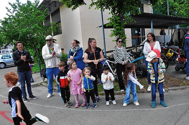Bild 16: Bilder vom Sponsorenlauf der Grundschule Leimbach
