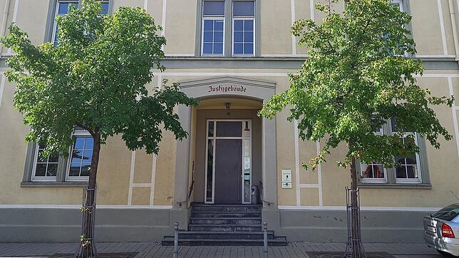 Ein 45-Jähriger wurde wegen sexuellen Missbrauchs zu einer Bewährungsstrafe von einem Jahr verurteilt. (Symbolbild)