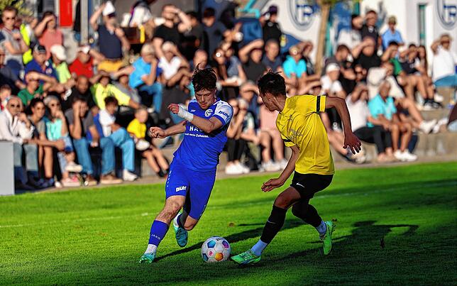Bild 2: Die besten Bilder der Landesliga-Partie zwischen dem FC Radolfzell und dem FC Öhningen-Gaienhofen