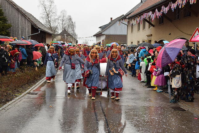 Bild 5: Nöggenschwiel 2025: Fasnacht und bunte Kostüme – Eindrücke vom Schlüchttalnarrentreffen