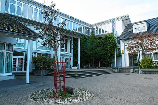 Im Bürgerhaus Büsingen arbeitet die Gemeindeverwaltung.