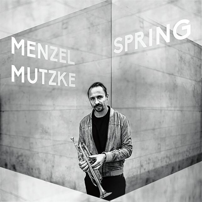 Das Umschlagbild von &bdquo;Spring&ldquo; von und mit Menzel Mutzke.