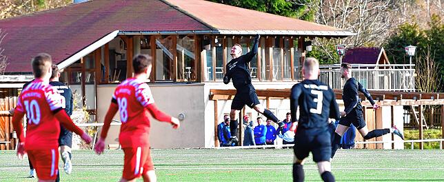 Bild 3: SG FC Wehr/Brennet siegt 5:3 beim FC Schlüchttal &ndash; und wir haben Bilder!
