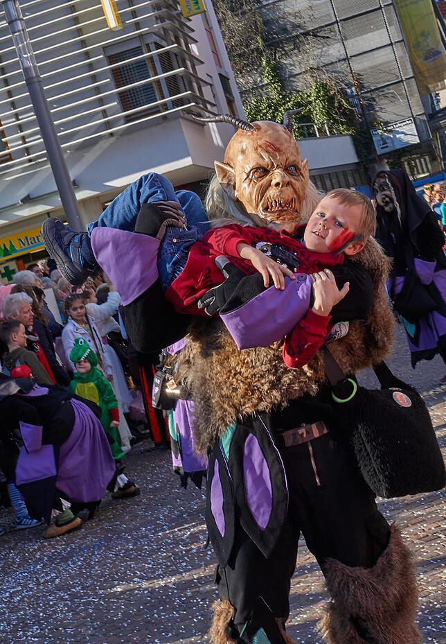 Bild 14: Bilder vom großen Umzug durch die Bad Säckinger Altstadt
