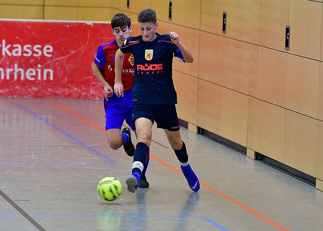 Bild 7: U15-Nachwuchs des FC Basel schenkt dem Gastgeber alle Neune ein