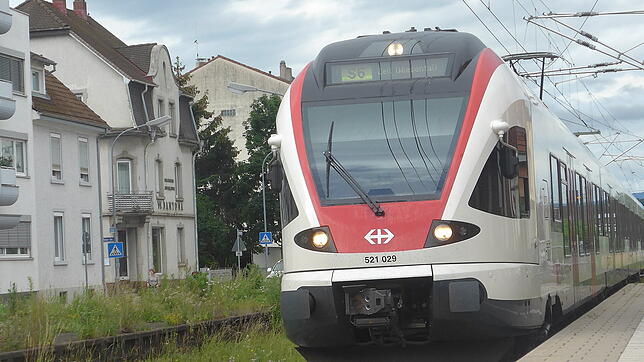 Der Schweizer Bund finanziert auch eine Taktverdichtung der S-Bahn zwischen Basel und Lörrach mit.