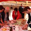 Bauernbrot, Brotaufstriche, Marmelade oder Schinken: Jill Löffler aus Oberharmersbach (links), Monika Krämer aus Freudenstadt (rechts) ...