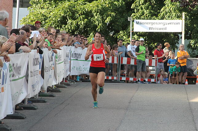 Bild 6: Hardy Flum gewinnt den 9. Klettgaulauf des TV Erzingen &ndash; und wir haben die Bilder!