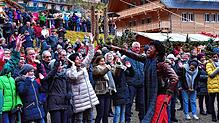 Gute Laune ist bei den mehr als 150 Shows garantiert, die auf dem Weihnachtszauber insgesamt geboten sind (Archivbild).