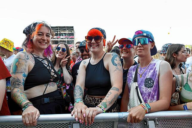 Bild 18: Ikkimel rockt das Southside 2025: Die stärksten Bilder der gefeierten Newcomerin