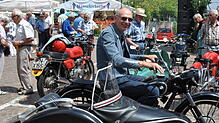 Reinhold Malassa war sehr erfreut über die tolle Resonanz der Klassik-Motorräder Präsentation. Er selbst hatte sich zu desem Anlass eine ...
