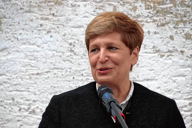 Lobte die Stadt für ihren Mut: Wohnungsbauministerin Nicole Razavi.