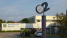 Das 1972 fertiggestellte Bildungszentrum erfuhr etliche Erweiterungen.