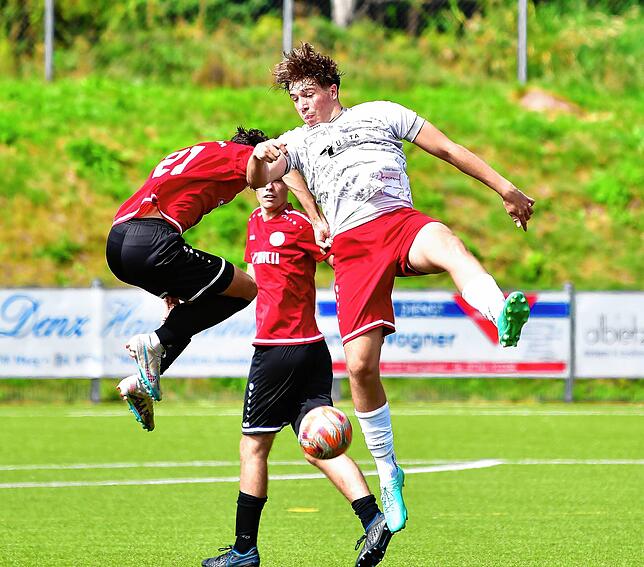 Bild 12: Die SG FC Wehr/Bergalingen startet mit einem 3:1-Sieg ins Abenteuer Verbandsliga &ndash; wir haben Fotos!