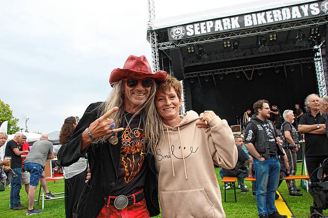 Bild 23: Musik und Motorräder begeistern die Fans