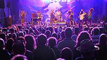 Bild : LaBrassBanda begeistern beim Markdorf Open Air – hier gibt‘s alle Bilder! (Teil 3)