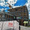Der Neubau der Stadtwerke in der Herrenlandstraße ist in den vergangenen Monaten ordentlich in die Höhe gewachsen. Sogar die Fenster und ...