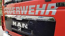 Ein Fahrzeug der Konstanzer Feuerwehr. 38 Einsatzkräfte waren am Donnerstag in die Glärnischstraße geeilt.