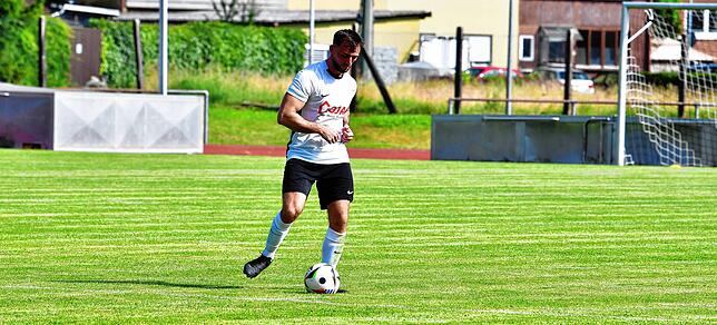 Bild 15: SG FC Wehr/Brennet besiegt den TuS Stetten mit 7:1 – und wir haben Fotos