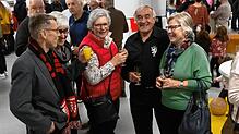 Die Ausstellung zog am Freitag viele Besucherinnen und Besucher an.