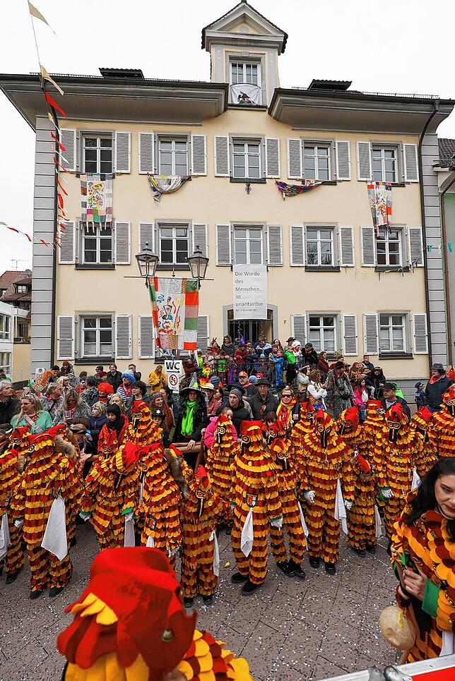 Bild 8: Narrenbaumstellen auf dem Radolfzeller Marktplatz
