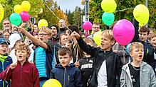 Es ist ein Tag der Freude. Mit dem offiziellen Spatenstich und ganz vielen Luftballons beginnt an der Nachsorgeklinik in Tannheim der ...