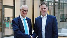 Eigner und langjähriger Firmen-Chef Harald Marquardt (links) und sein designierter Nachfolger an der Firmenspitze Björn Twiehaus. Wer ...