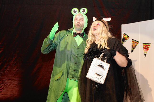 Die Muppet-Show mit Ramona Rudischhauser und Uli Binkele auf der Schwandorfer Narrenbühne.