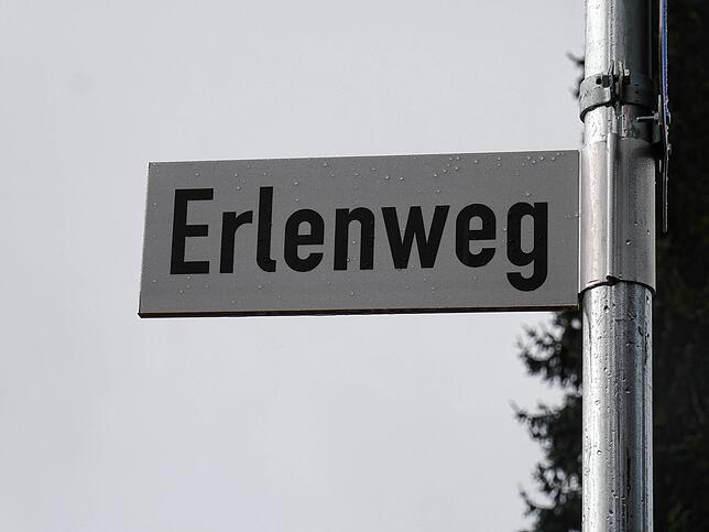 Der Erlenweg erschließt die 28 Bauplätze des neuen Baugebiets Hölzle-Hungerrain.