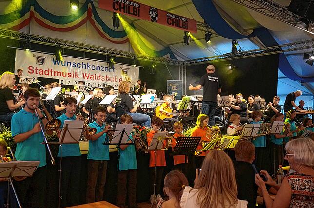 Bild 18: Super Stimmung in Waldshut! Die 10 schönsten Bilder vom Wunschkonzert