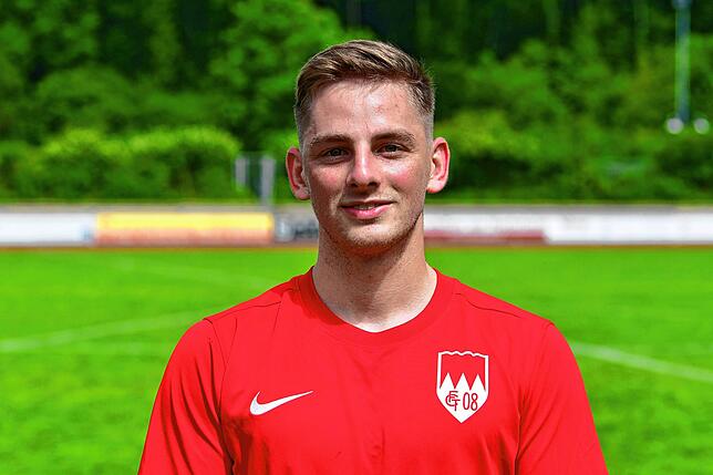 Urs Isele (21) kam vor einem Jahr vom SV Berau zum FC Tiengen 08. In der vergangenen Saison erzielte der Stürmer elf Tore für den ...