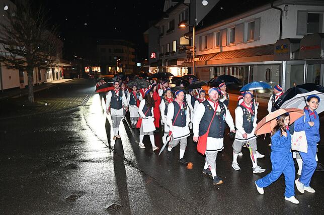 Bild 43: So schön war der Schmutzige Donnerstag in Lauchringen - Die schönsten Narren-Bilder des Tages!
