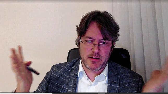 Stimmungsbild: SBFV-Vizepräsident Christian Dusch diskutierte mit den Vertretern der südbadischen Vereine über die mögliche Fortsetzung ...