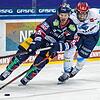 John Ramage (links) wurde vor wenigen Tagen mit den Eisbären Berlin deutscher Meister. Kommende Saison trägt der kanadische Verteidiger ...