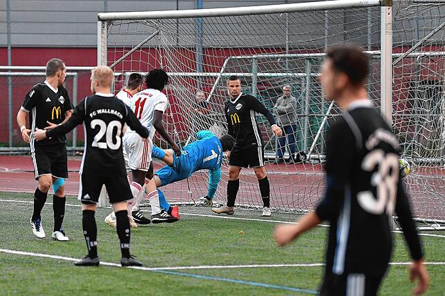 Bild 3: FC Schönau gelingt gegen den FC Wallbach der zweite Saisonsieg &ndash; hier gibt&lsquo;s Bilder!