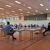 Abstand gewahrt: Zur ersten Sitzung nach dem Lock-down traf sich der Bonndorfer Gemeinderat in der Stadthalle.