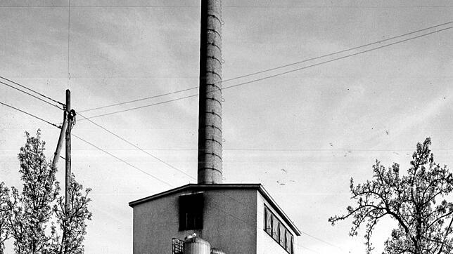Das seinerzeit hochmoderne Kraftwerk der MBB im Jahr 1957: Die Anlage war 1952 in Betrieb gegangen und wurde im Laufe der Zeit mehrfach ...