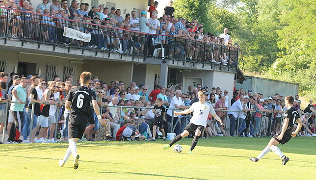 Bild 14: FSV Rheinfelden verliert Abstiegsduell beim VfR Bad Bellingen &ndash; wir haben die Bilder!