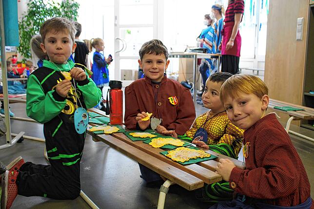 Sogar ein paar kleine Buchhornhexen haben sich im Kindergarten St. Christophorus unters närrische Volk gemischt.