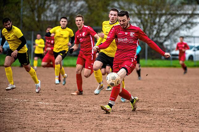 Bild 2: SpVgg. Wutöschingen gewinnt Ortsderby beim VfR Horheim-Schwerzen mit 3:0 &ndash; und wir haben Bilder!