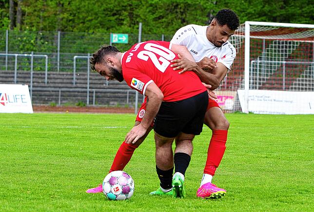 Bild 24: Die besten Bilder vom Verbandsliga-Verfolgerduell zwischen dem SC Pfullendorf und dem SV Linx!