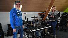 Alexander Hog ist als Veranstaltungstechniker von der Corona-Pandemie besonders betroffen. Im Gespräch mit SÜDKURIER-Mitarbeiterin ...
