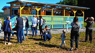 Eine begehrte Einrichtung in Volkertshausen wurde 2024 eingeweiht: Mit dem Naturkindergarten ist ein langgehegter Wunsch von ...