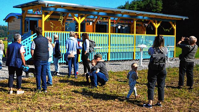 Eine begehrte Einrichtung in Volkertshausen wurde 2024 eingeweiht: Mit dem Naturkindergarten ist ein langgehegter Wunsch von ...