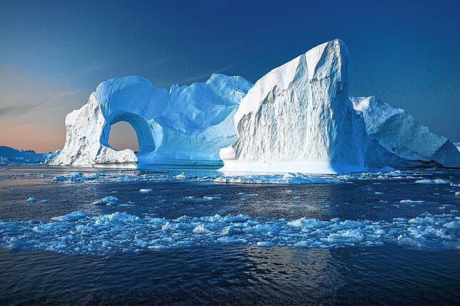 Markus Mauthe dokumentiert in Bildern den Zustand der Natur. Dieses Bild zeigt Eisberge im Eis-Fjord Ilulissat in Grönland. Seit rund 20 ...
