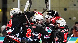 Jubel auf dem Hotzenwald: Der EHC Herrischried feierte mit dem 8:5 gegen den EHC Bucheggberg seinen zweiten Heimsieg in Serie.