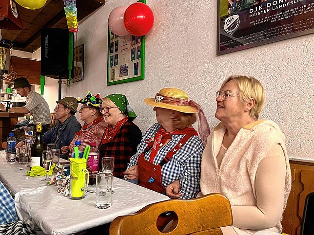 Bild 21: Beim Kappenabend in Donaueschingen wird die Sau herausgelassen: Das sind die schönsten Impressionen