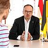 Der Konstanzer Oberbürgermeister Uli Burchardt im Gespräch mit SÜDKURIER-Lokalchef Benjamin Brumm über die Corona-Krise und deren ...