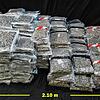 Marihuana im Wert von über einer Million Franken haben Kantonspolizei und Zoll beschlagnahmt.